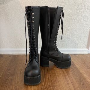 DEMONIA RANGER 302 BRAND NEW